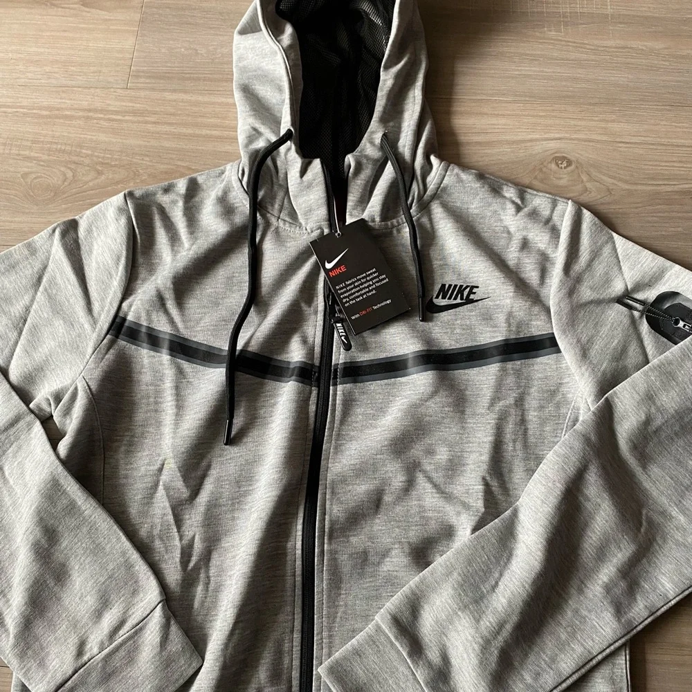 Grey Nike set - Picture 12 of 14